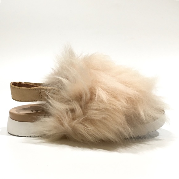 UGG HOLLY FURRY SANDALS -NATURAL TAN SHEEPSKIN -KIDS US 1 -NEW - Picture 2 of 9